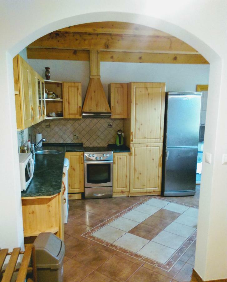 Apartman Pod Kalvariou - Rodinny Dom Banska Stiavnica Ngoại thất bức ảnh