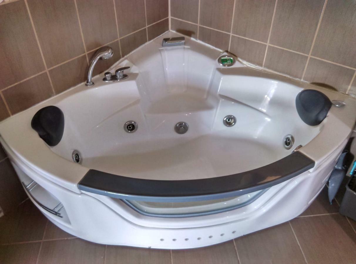 Apartman Pod Kalvariou - Rodinny Dom Banska Stiavnica Ngoại thất bức ảnh